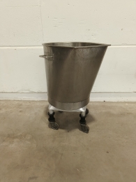 Stainless steel tub on cart